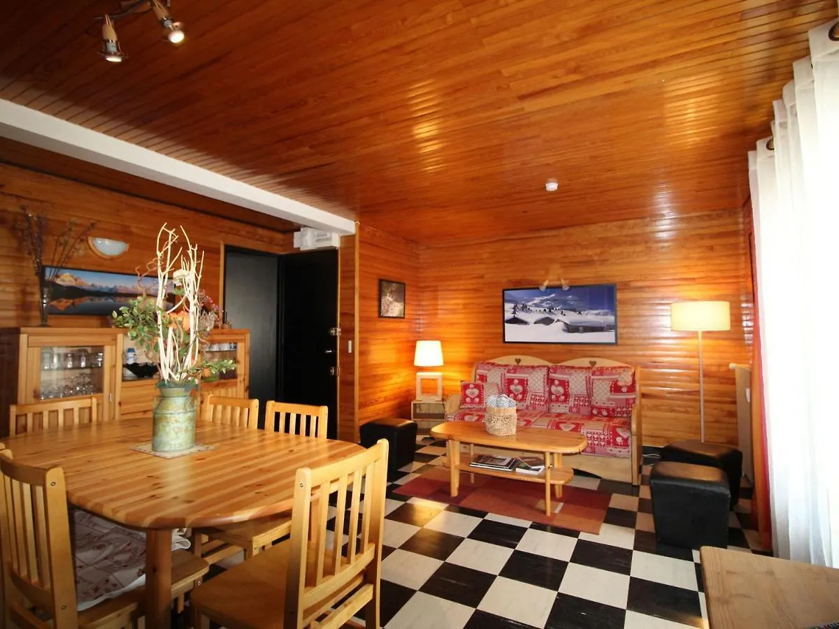 Charmant 3 Pieces Au Centre Avec Balcon, Garage Et Proche Pistes - 6 Couchages - Fr-1-572-203 Araches-la-Frasse 0*,  France